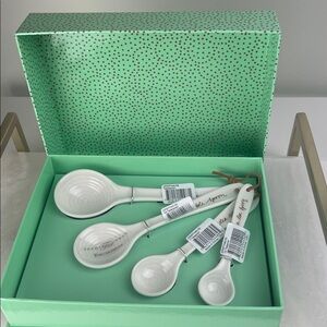 Sophie Conrad Portmeirion White Measuring Spoons Set -Brand New!